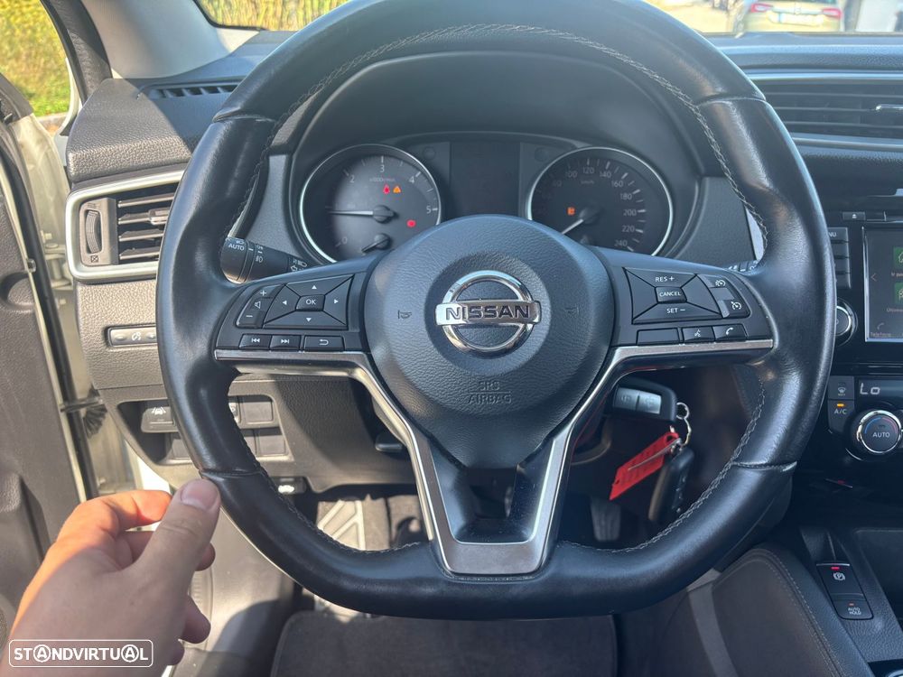 Nissan Qashqai 1.5 dCi N-Connecta - 24