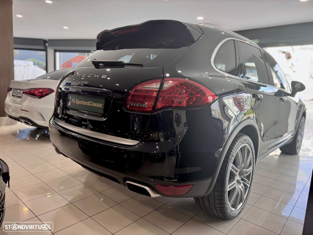Porsche Cayenne - 12