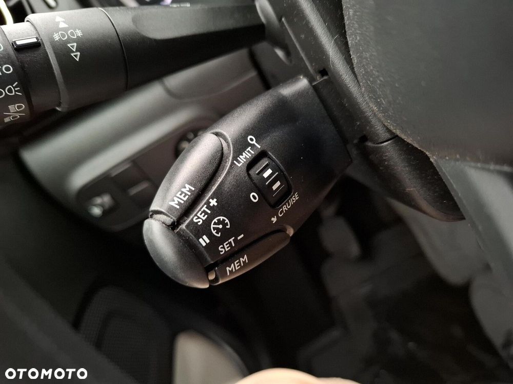 Citroën C3 1.2 PureTech Live - 23