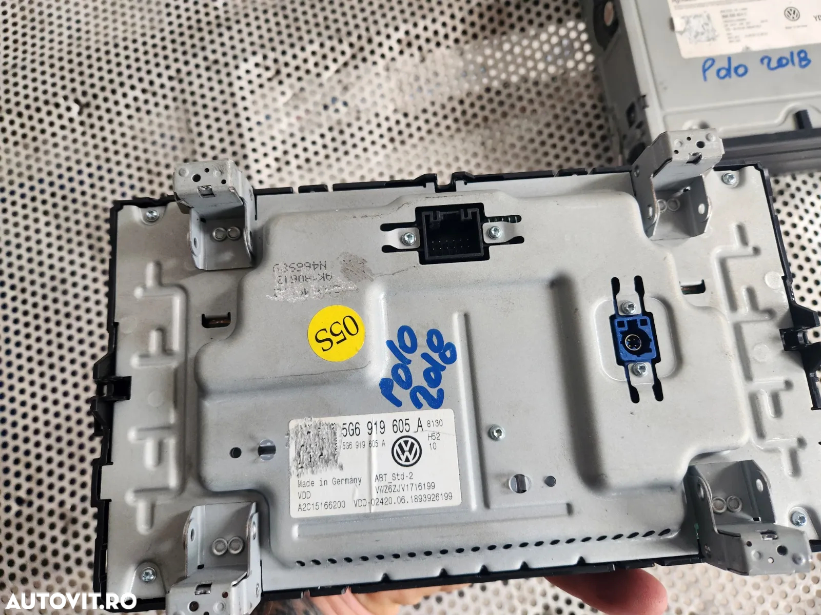 Display Navigatie MIB 2 5G Vw Polo Golf VII Passat B8 Cod 3Q0035824C 5G6919605A - Dezmembrari Arad - 2