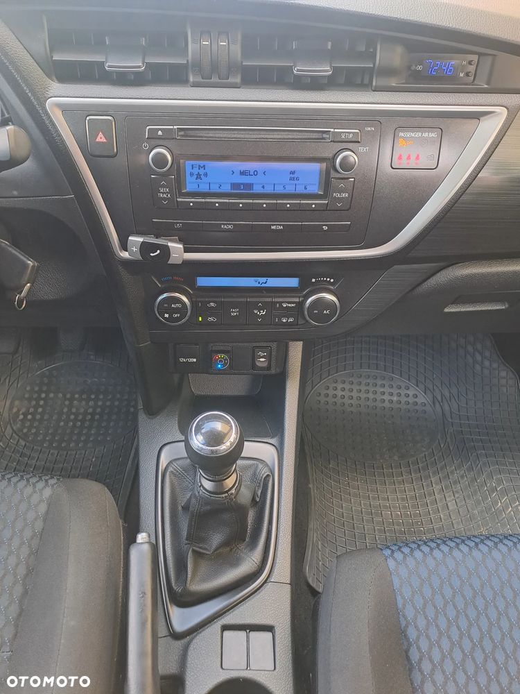 Toyota Auris - 16