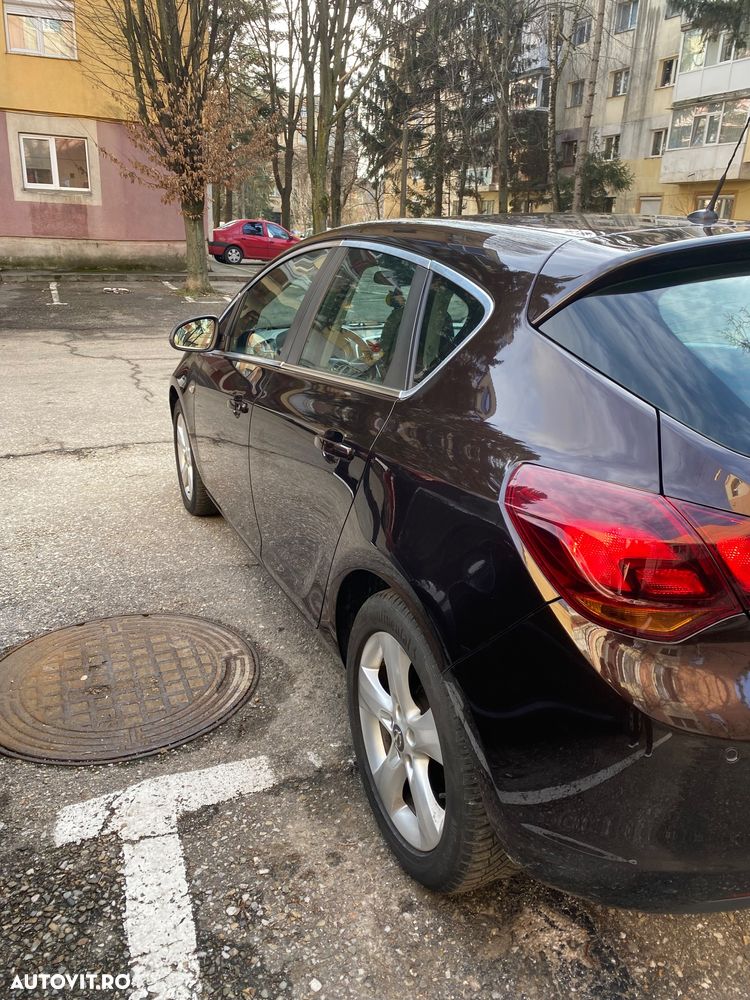 Opel Astra 1.7 CDTI - 4