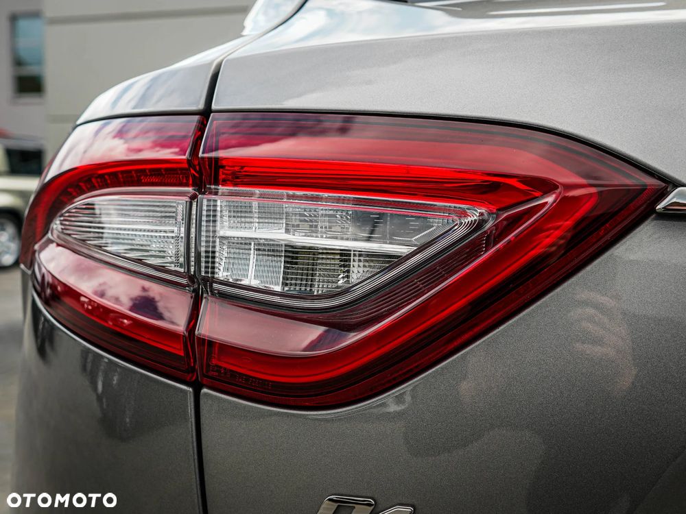 Maserati Levante - 10