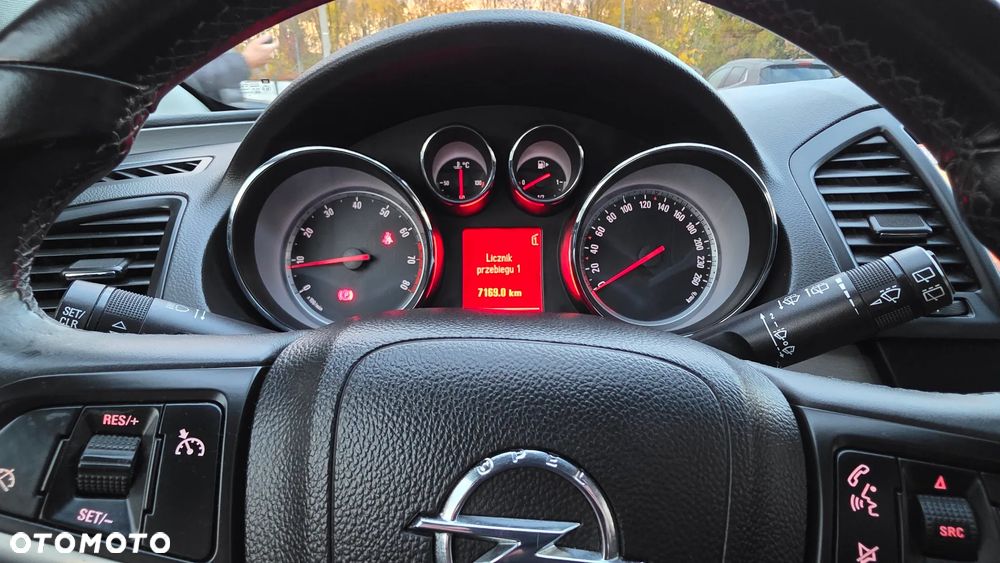 Opel Insignia 1.6 T Cosmo - 12