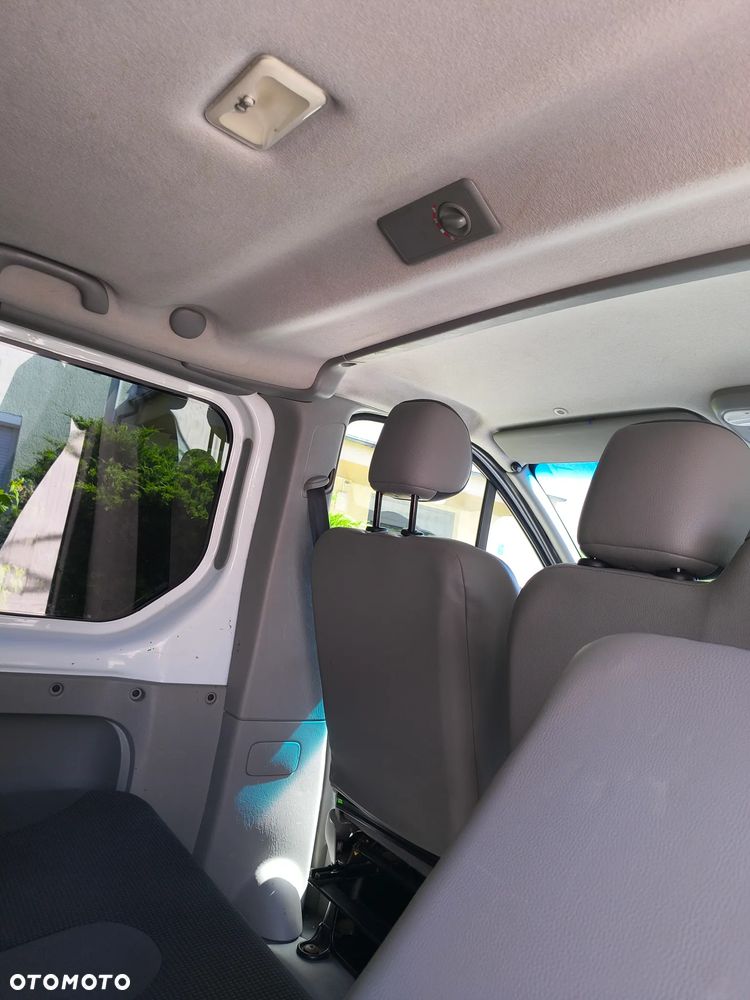 Opel Vivaro L2H1 2.9t Essentia - 20