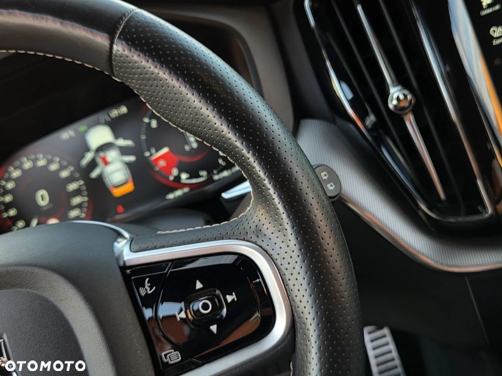 Volvo XC 60 - 33