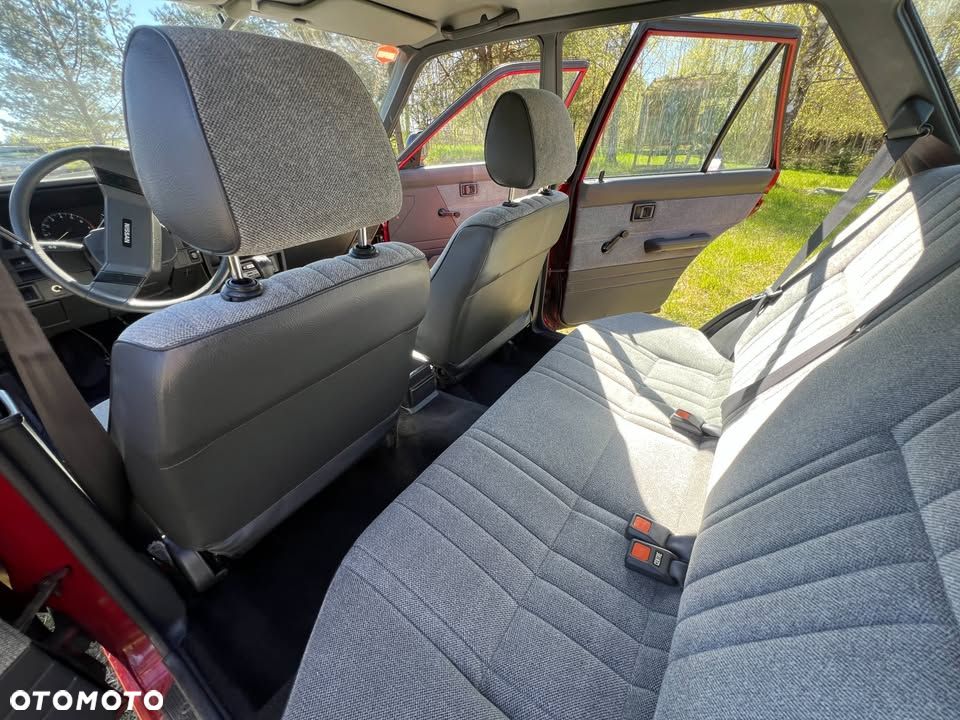 Nissan Sunny 1.6 SLX - 19