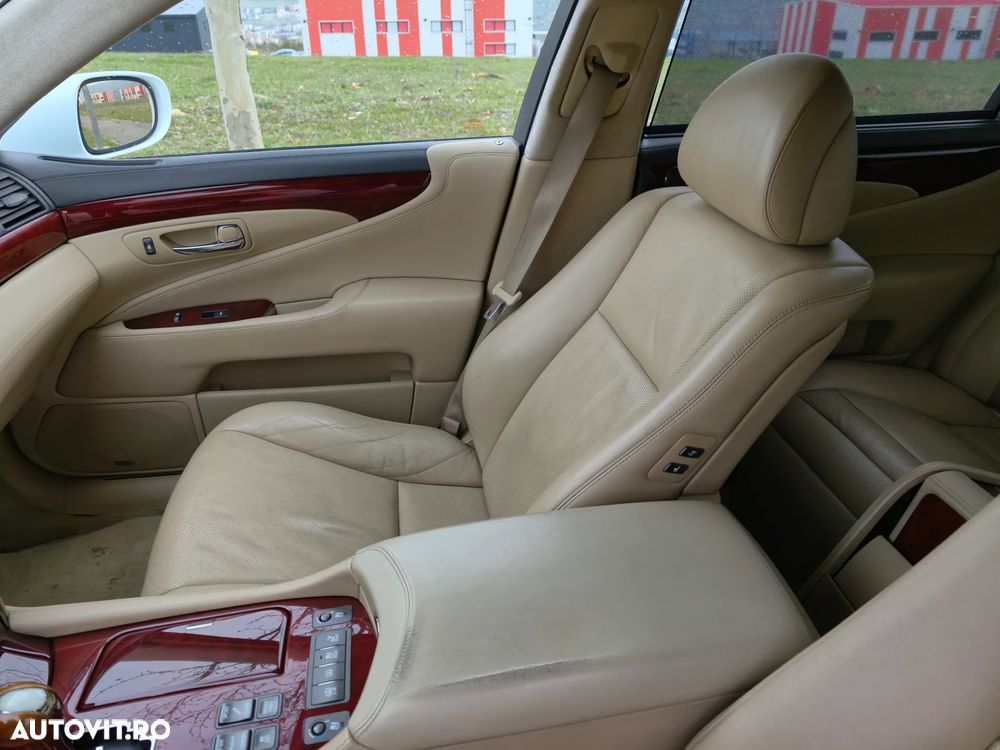 Lexus Seria LS 600hL 5.0 V8 AWD Aut President - 29