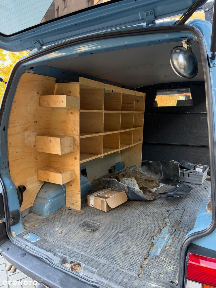 Volkswagen Transporter T4 SYNCRO - BLOKADA - 17