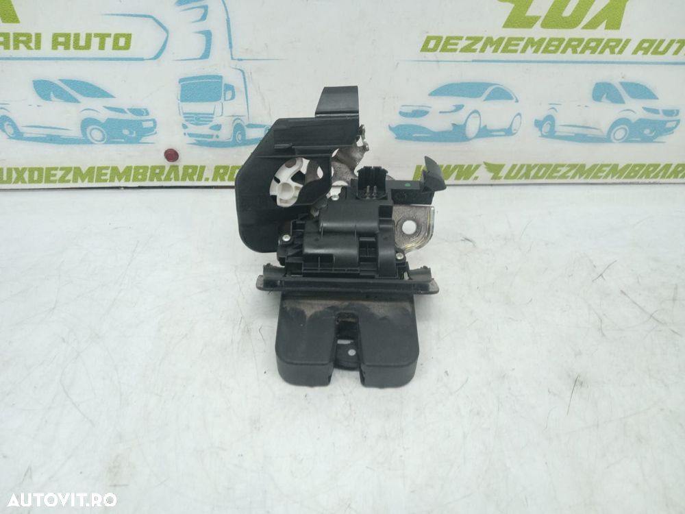 Broasca incuietoare haion  8r0827505 Skoda Fabia 3 - 2