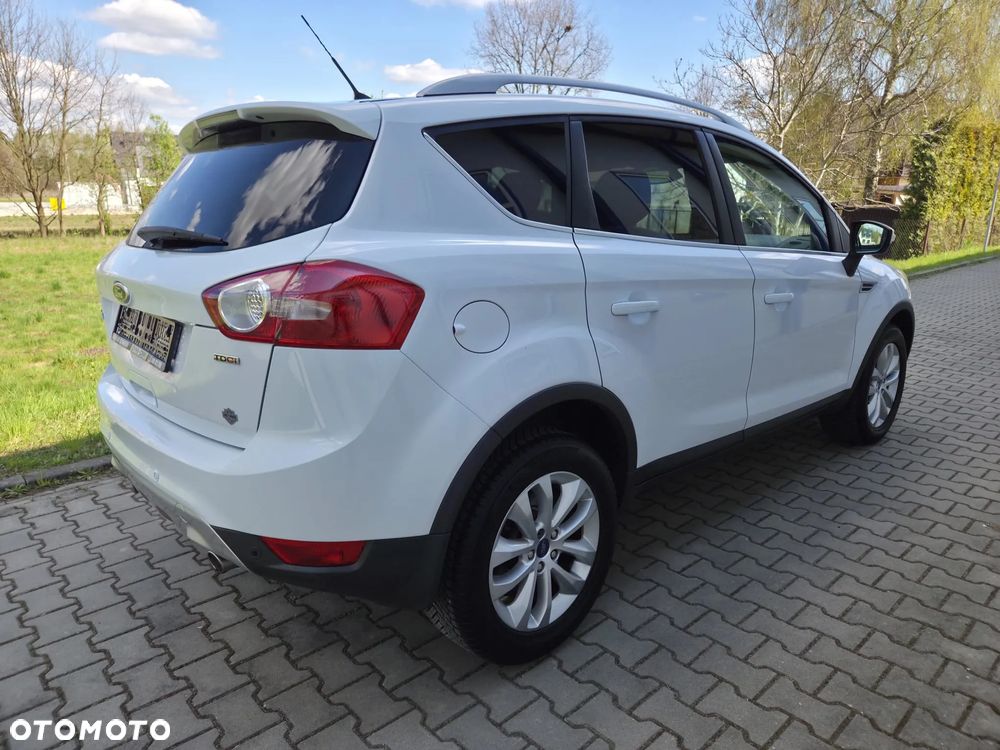 Ford Kuga 2.0 TDCi 2x4 Champions Edition - 2