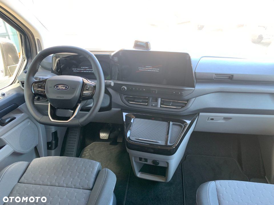 Ford Transit Custom - 11