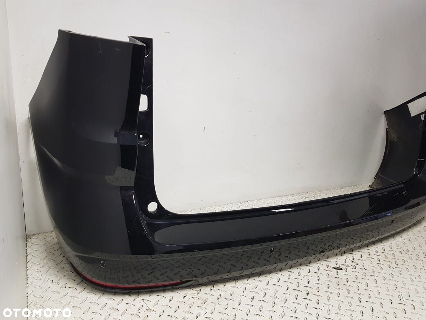 ŁADNY ZDERZAK TYLNY TYŁ VW T7 TRANSPORTER MULTIVAN 21-25 4xPDC ODBLASKI 7T0 7T0807421K - 4