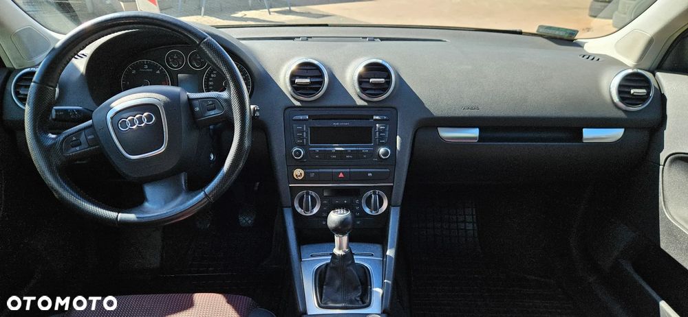 Audi A3 Sportback - 12