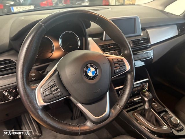 BMW 225xe Active Tourer Line Sport - 24