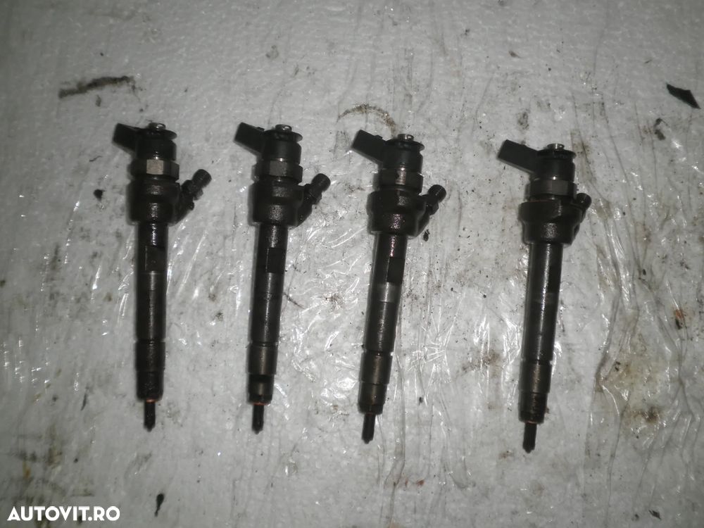 Injectoare BMW Seria 3 F30 F31, X1, 2.0 d 0445110601 7798446 - 1