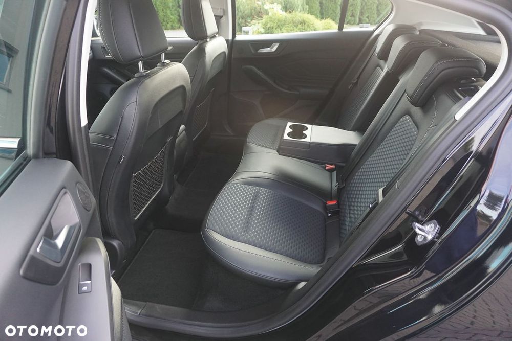 Ford Focus 1.5 EcoBlue Start-Stopp-System TITANIUM - 23