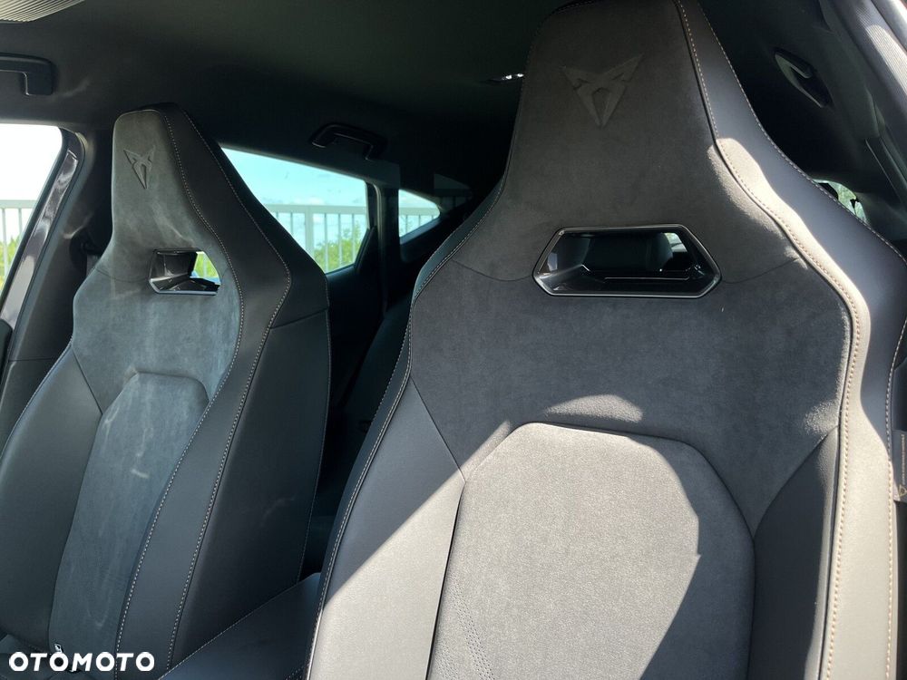 Cupra Formentor 1.5 eTSI mHEV DSG - 17