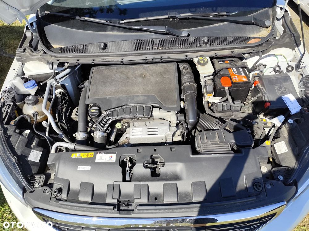 Peugeot 308 1.2 PureTech Allure S&S EAT8 - 18