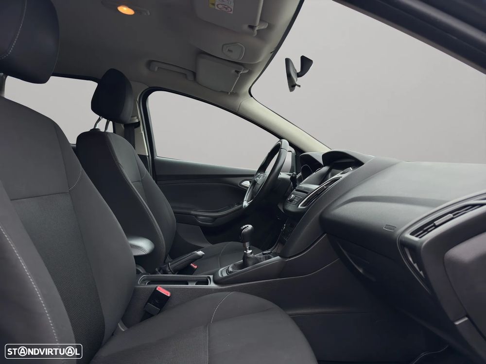 Ford Focus SW 1.5 TDCi Titanium - 18