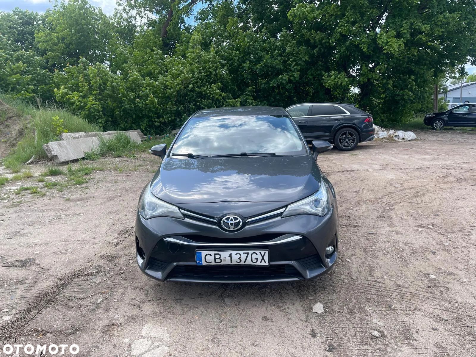 Toyota Avensis - 1
