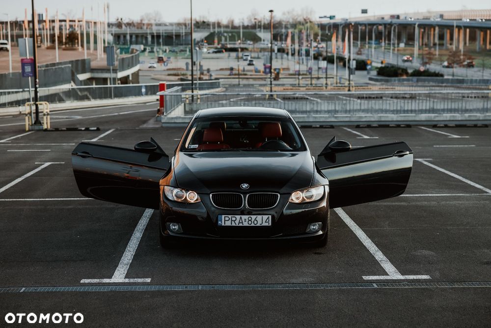 BMW Seria 3 320i M Sport Edition - 8