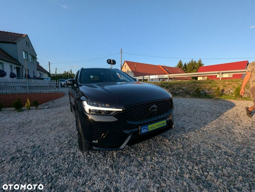 Volvo XC 60 B5 B AWD Plus Dark - 2