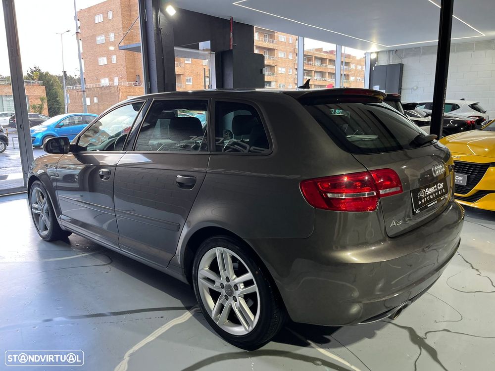 Audi A3 Sportback 1.6 TDI S tronic S line Sport Pack - 6