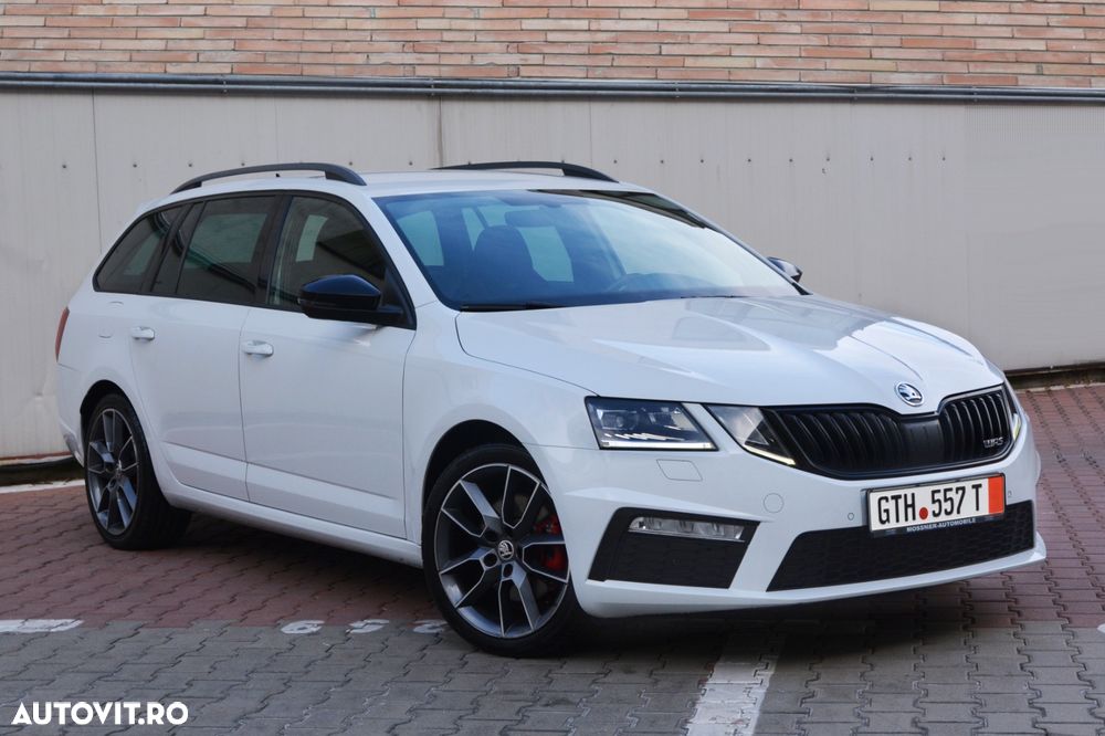Skoda Octavia 2.0 TDI DSG RS - 1