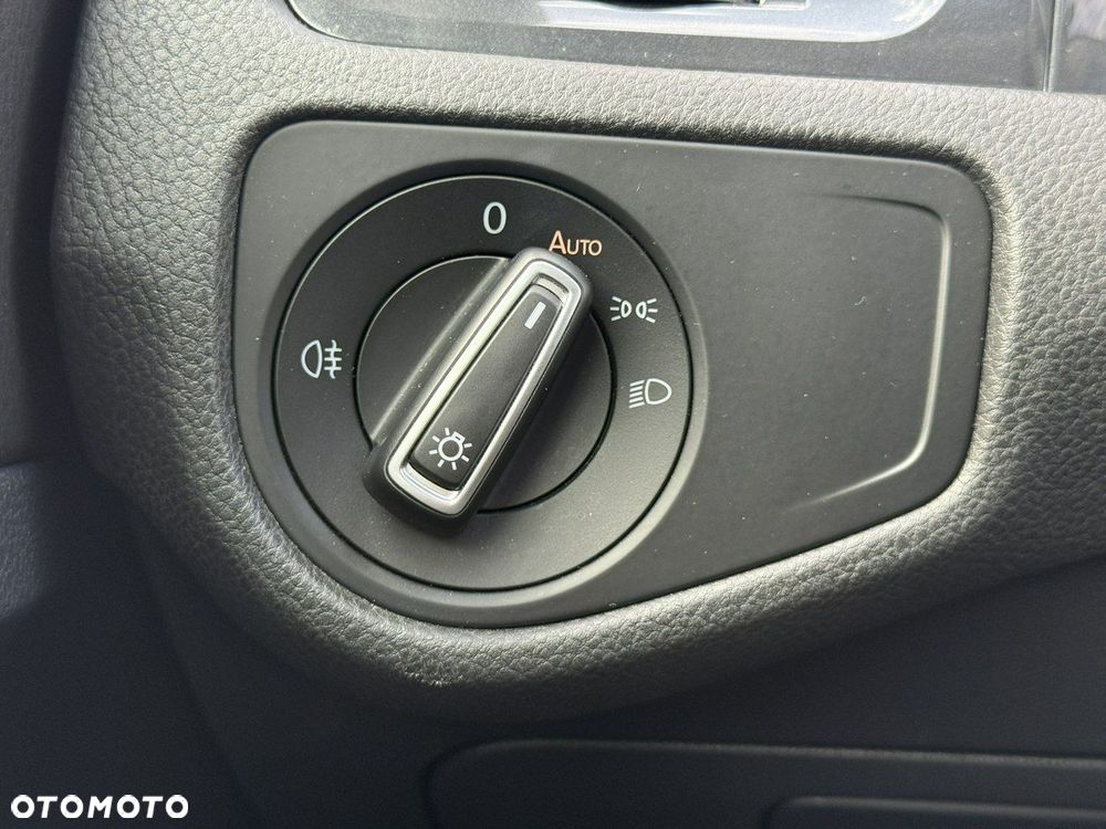 Volkswagen Golf Variant 1.6 TDI BMT Comfortline DSG - 24