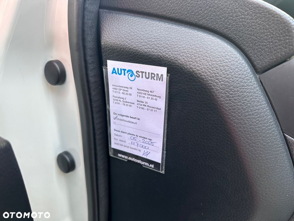 Nissan Qashqai 1.3 DIG-T TEKNA - 32