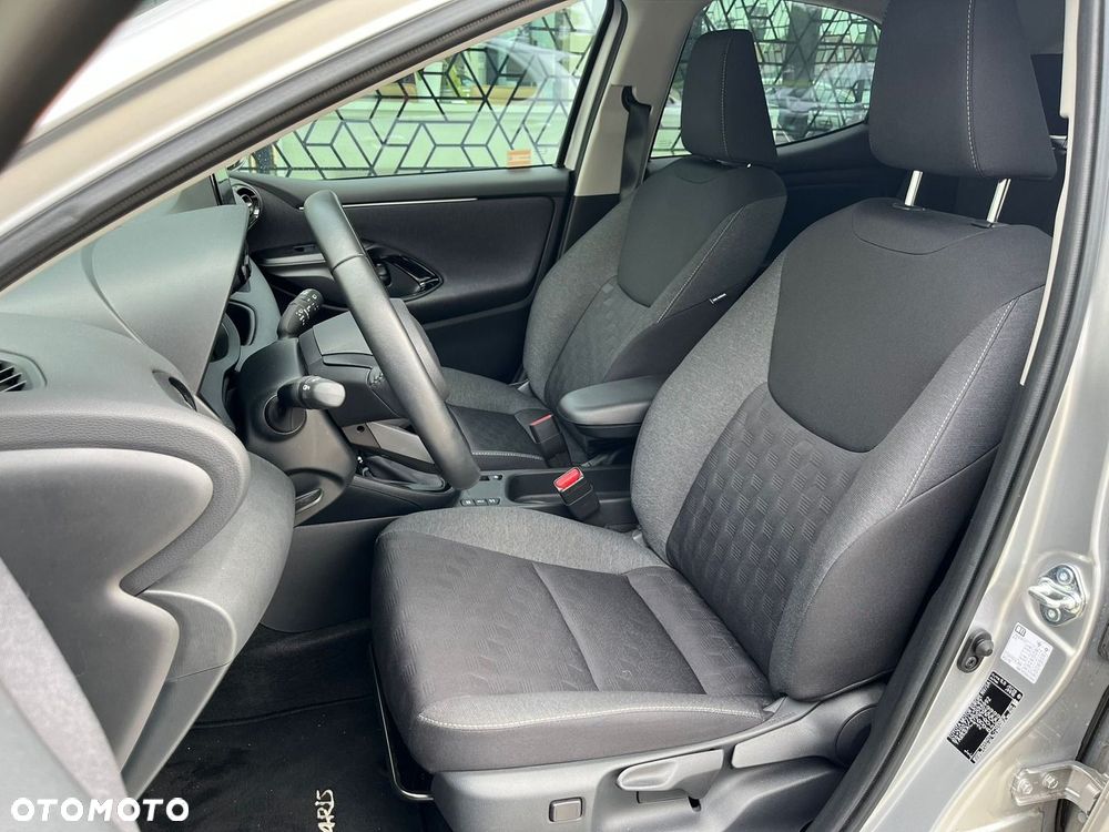 Toyota Yaris Hybrid 1.5 Style - 6