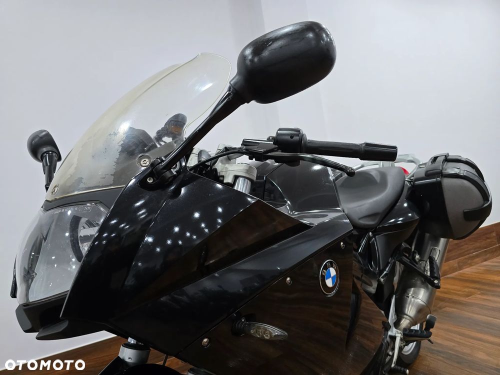 BMW F - 24