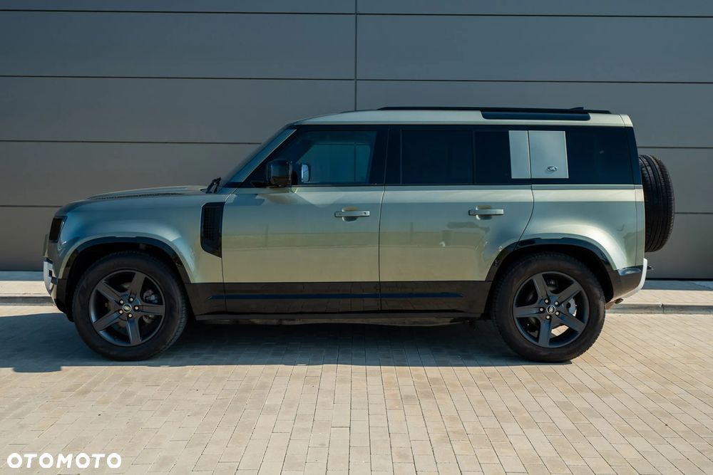 Land Rover Defender - 7