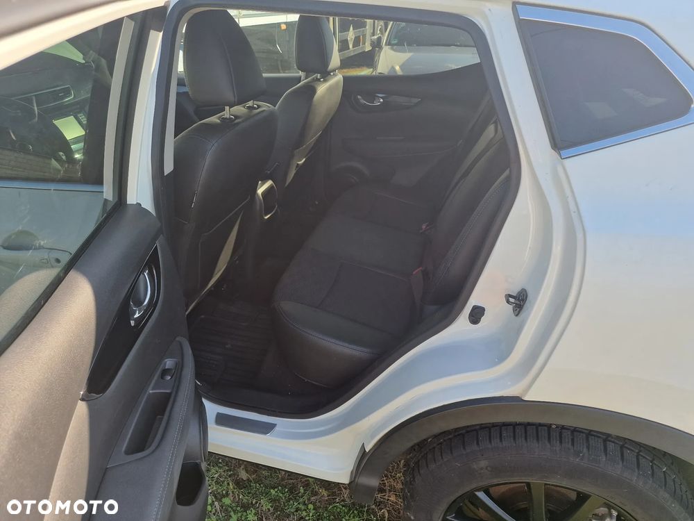 Nissan Qashqai 1.6 DCi Xtronic ACENTA - 17