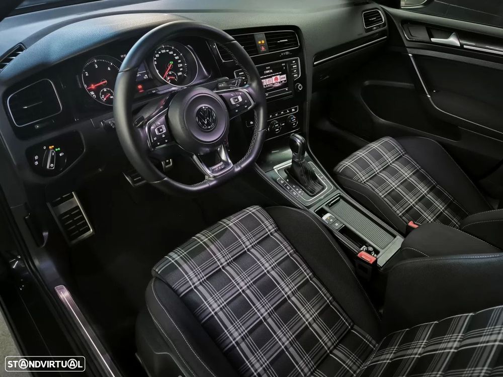 VW Golf 2.0 TDI GTD DSG - 17