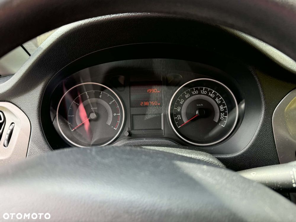 Peugeot 301 1.6 VTi Active - 29