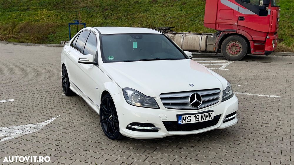 Mercedes-Benz C - 1