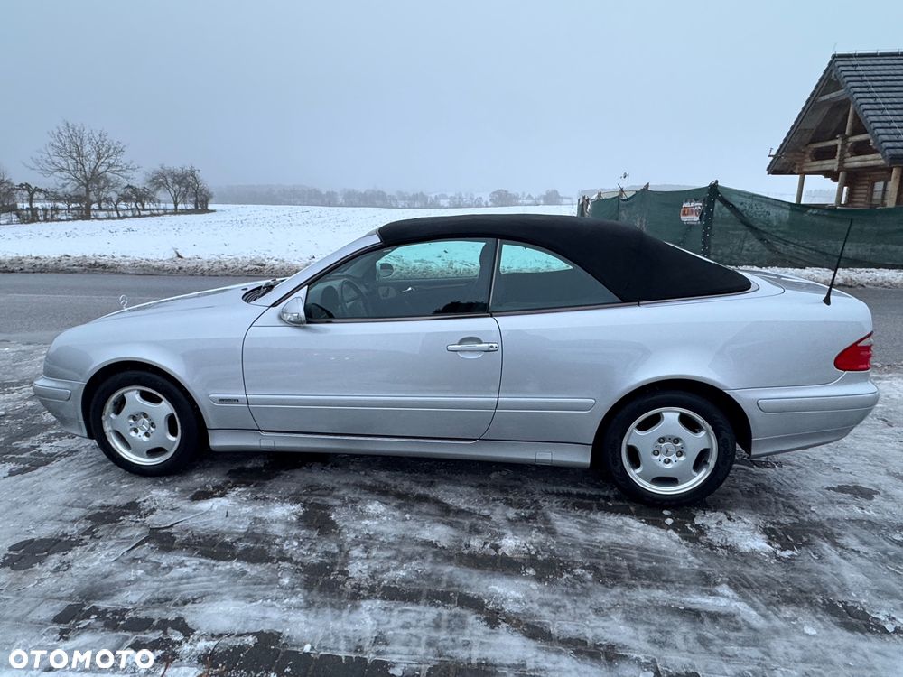Mercedes-Benz CLK - 15