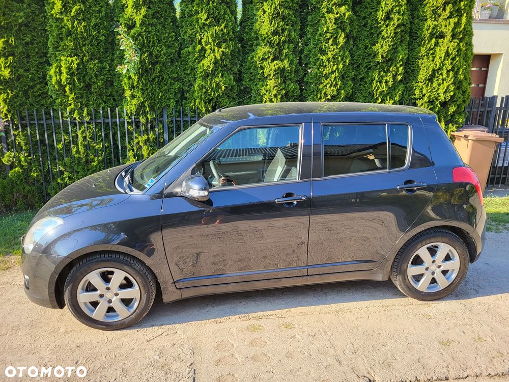 Suzuki Swift - 3