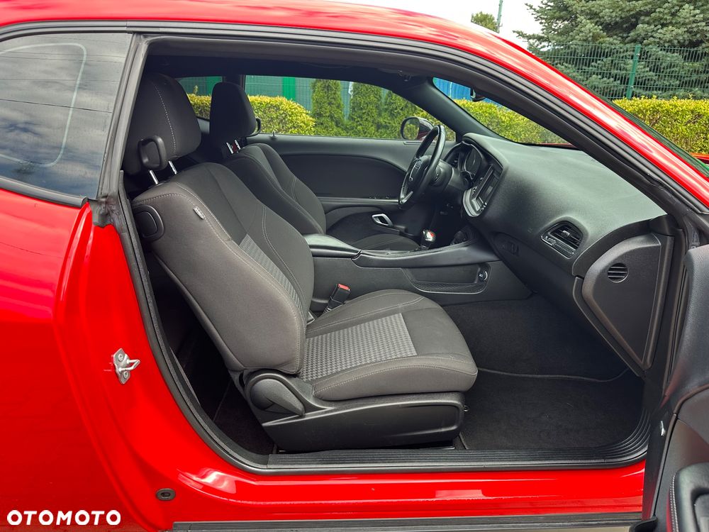 Dodge Challenger 3.6 SXT Plus - 19