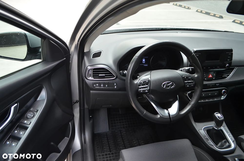 Hyundai i30 1.5 DPI Modern - 10
