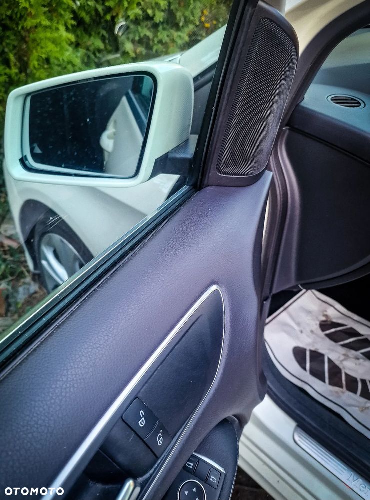Mercedes-Benz Klasa B 250 4-Matic - 20
