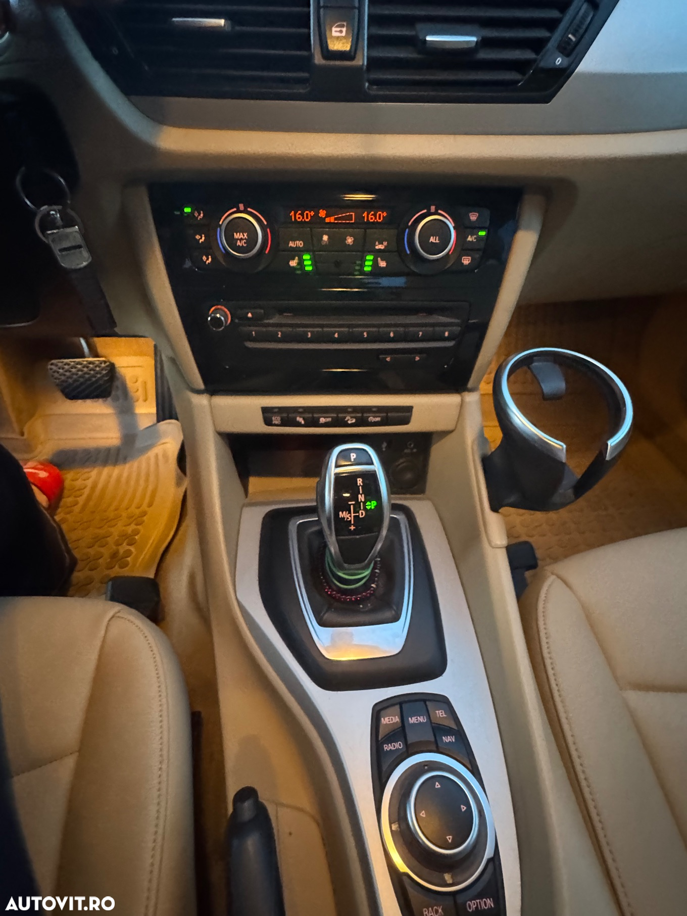 BMW X1 - 10