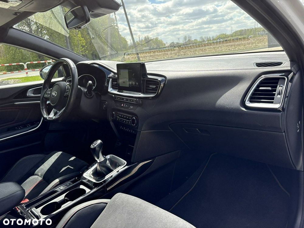 Kia ProCeed 1.6 T-GDI GT - 13