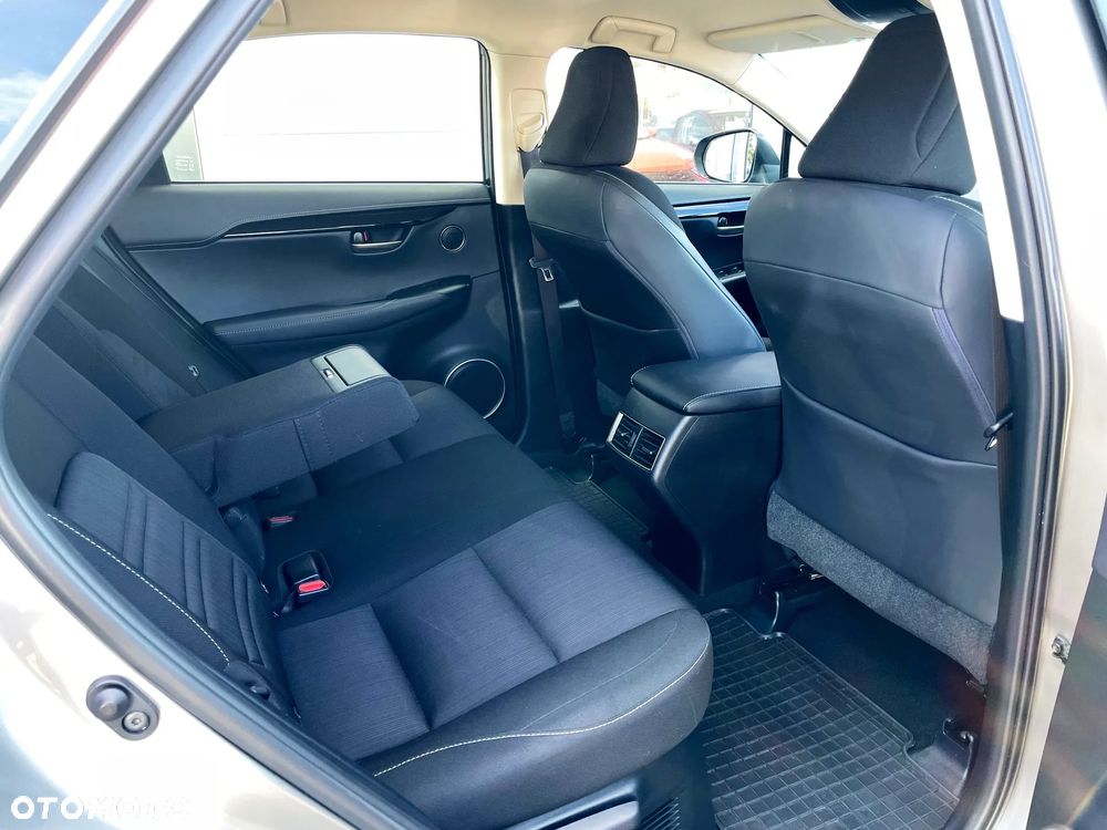 Lexus NX 200t Elite AWD - 14