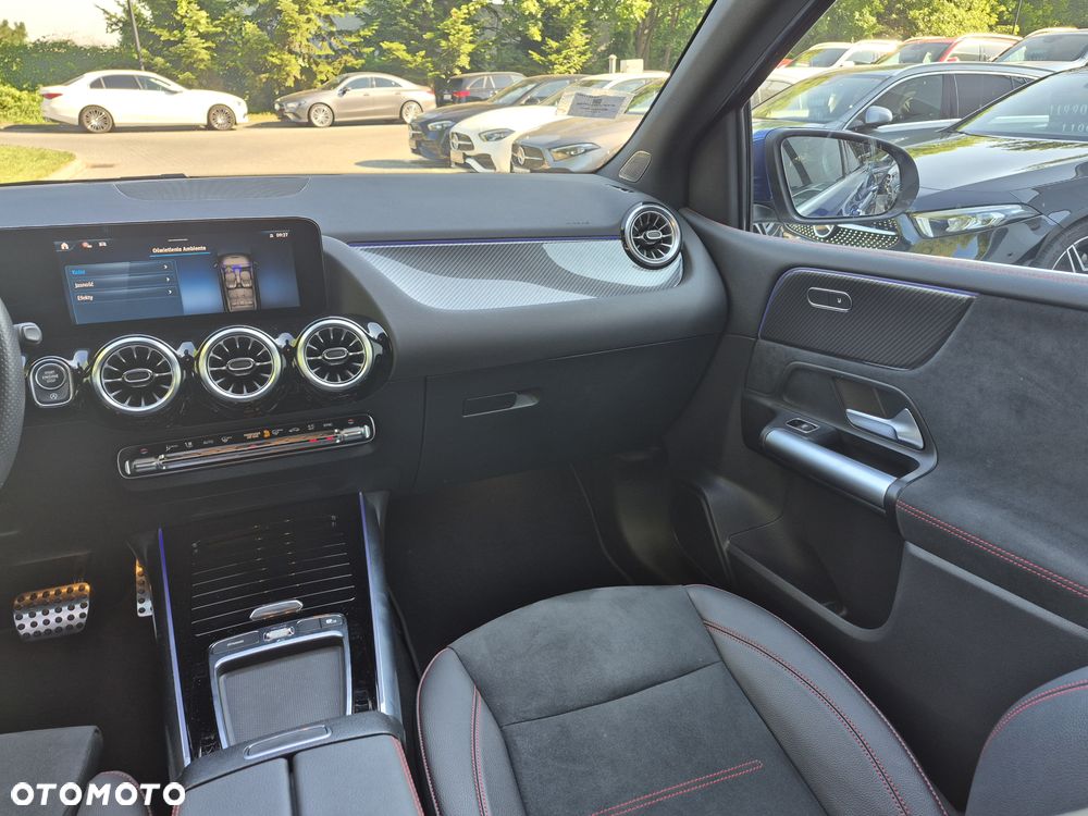 Mercedes-Benz Klasa B 200 d AMG Line 8G-DCT - 26