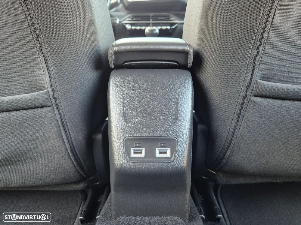 Peugeot 2008 1.2 PureTech Allure Pack - 47