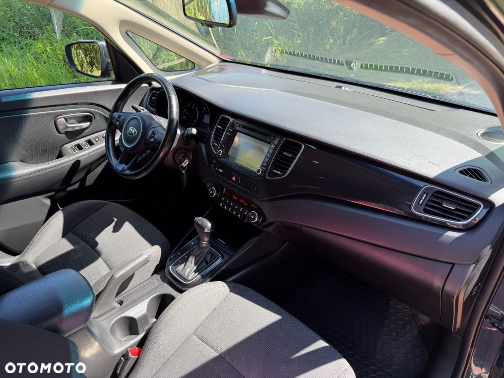 Kia Carens 1.7 CRDi 141 Dream Team Edition - 12
