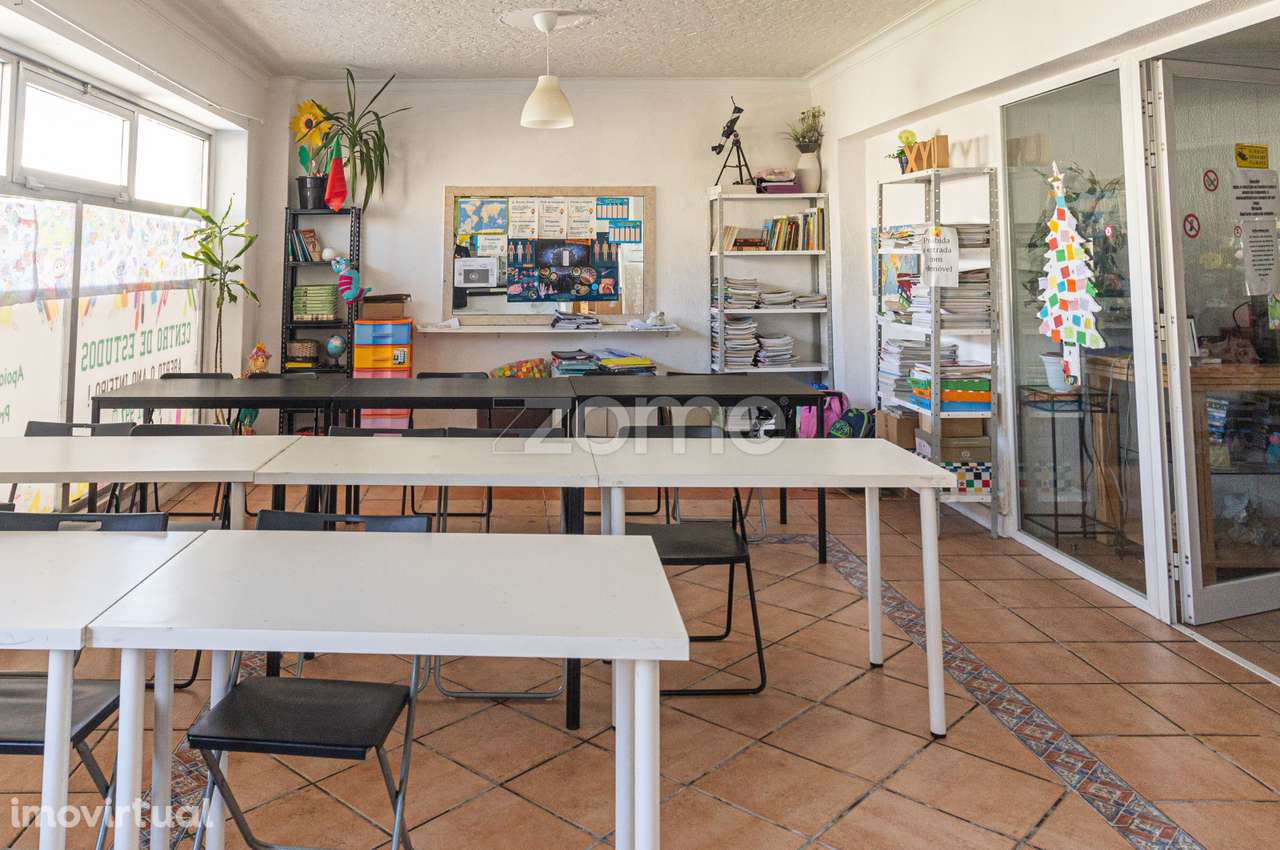 Trespasse – Centro de Estudos no Laranjeiro | Excelente Oportunida... - Grande imagem: 2/14